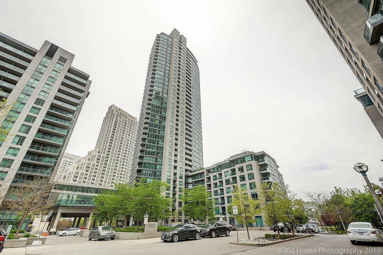 30 Off Lake View Property Heart Of Downtown Toronto Buitenkant foto